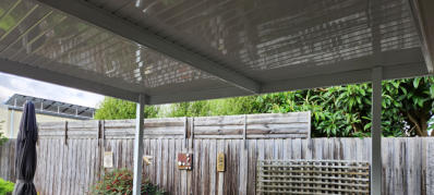 Backyard Pergola newborough