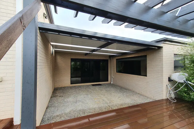 Alfresco room addition by Villafab